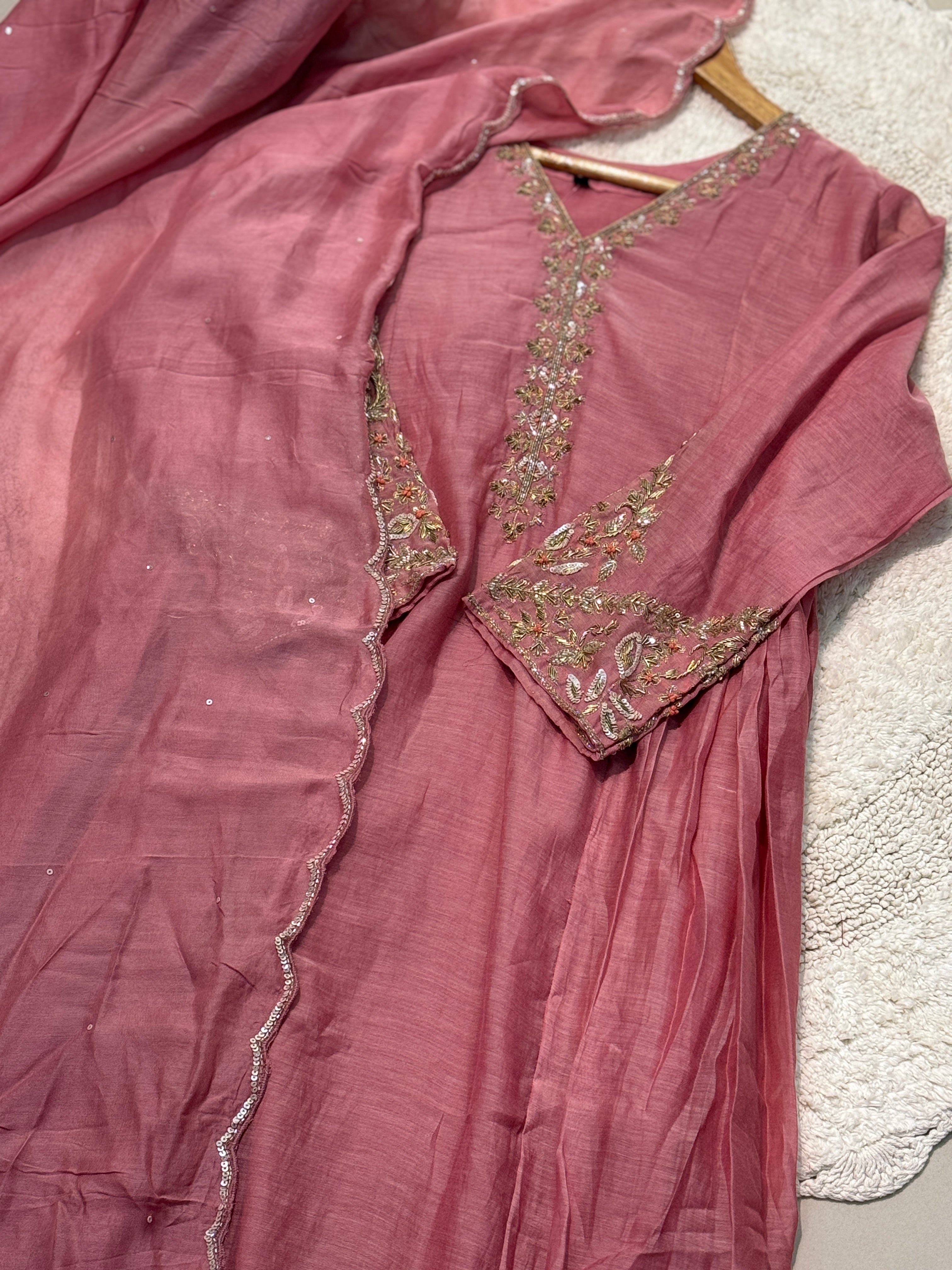 MZ249-Designer Mulchanderi suit