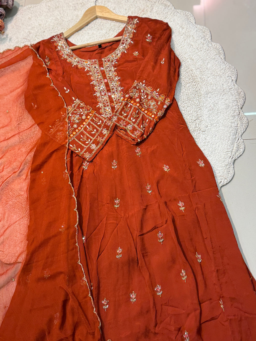 MZ266-Designer chinnon suit