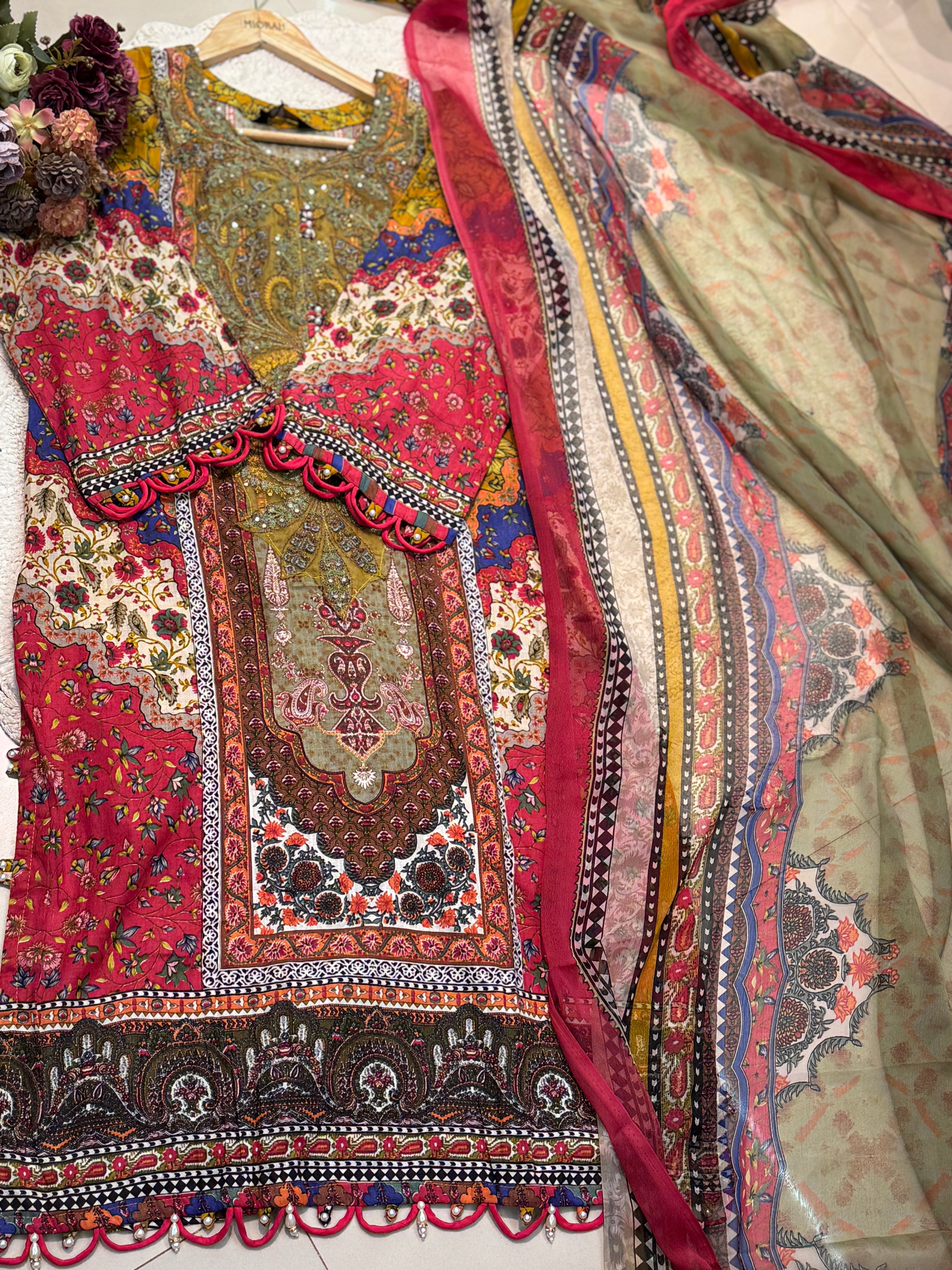 MZ250-premium pakistan suits