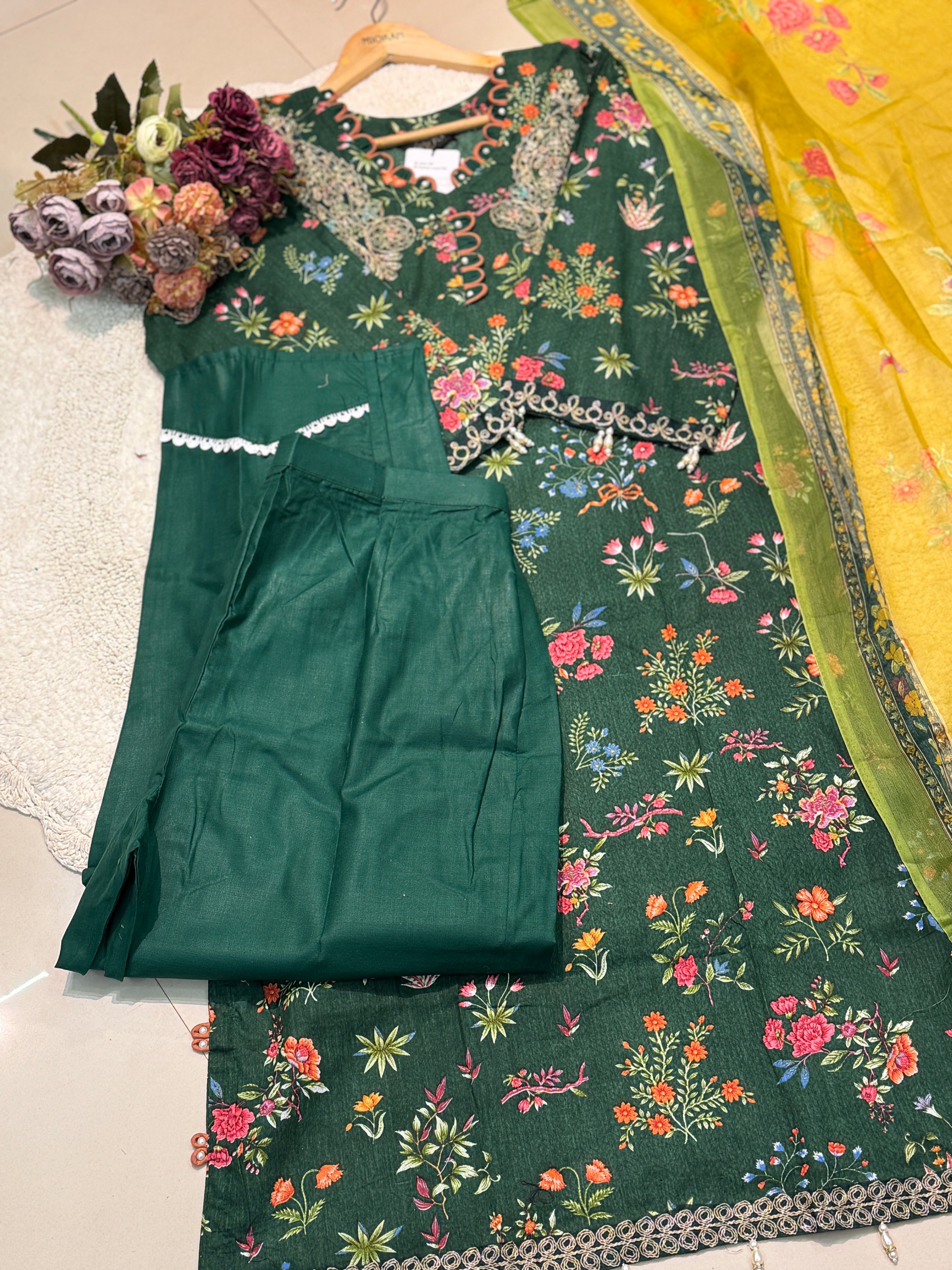 MZ250-premium pakistan suits
