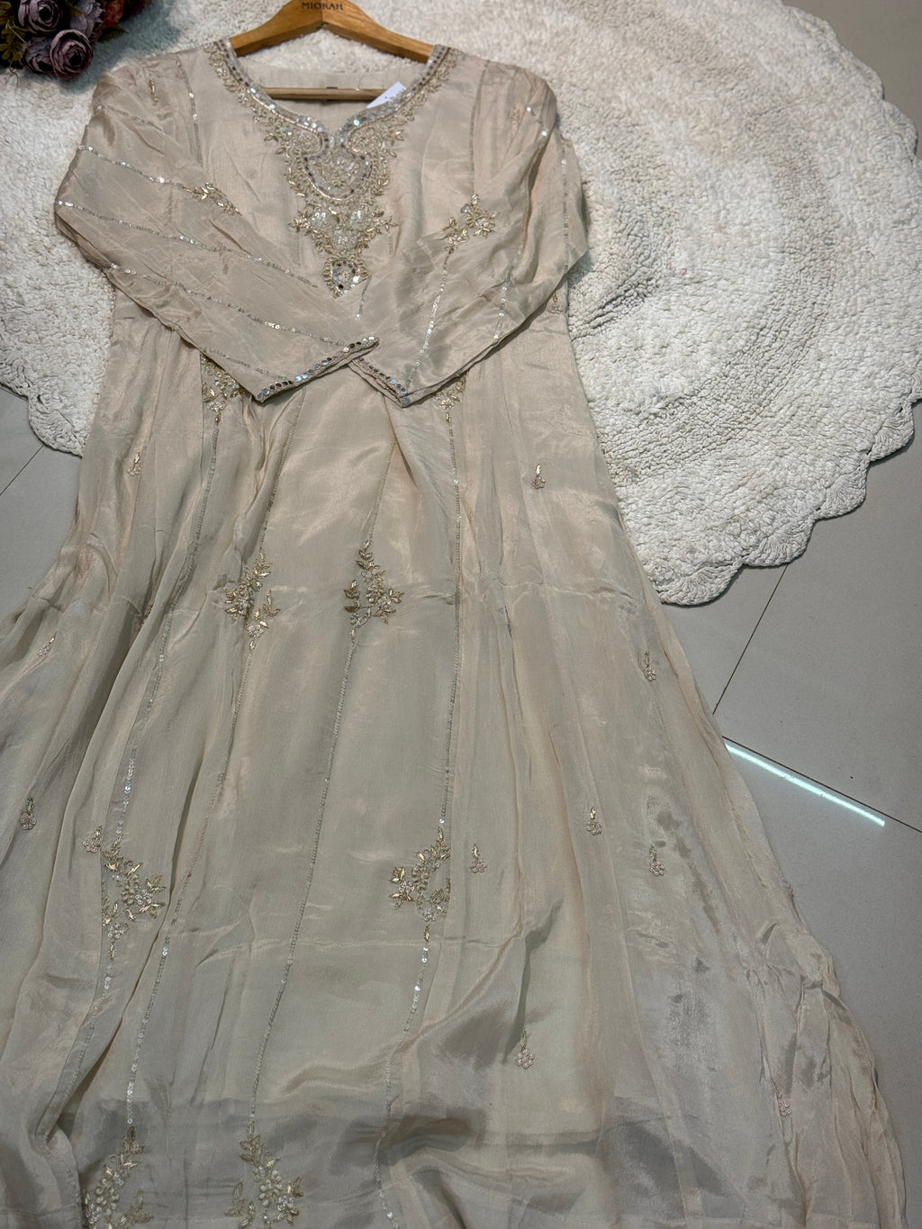 MZ2497-Designer chinnon suit