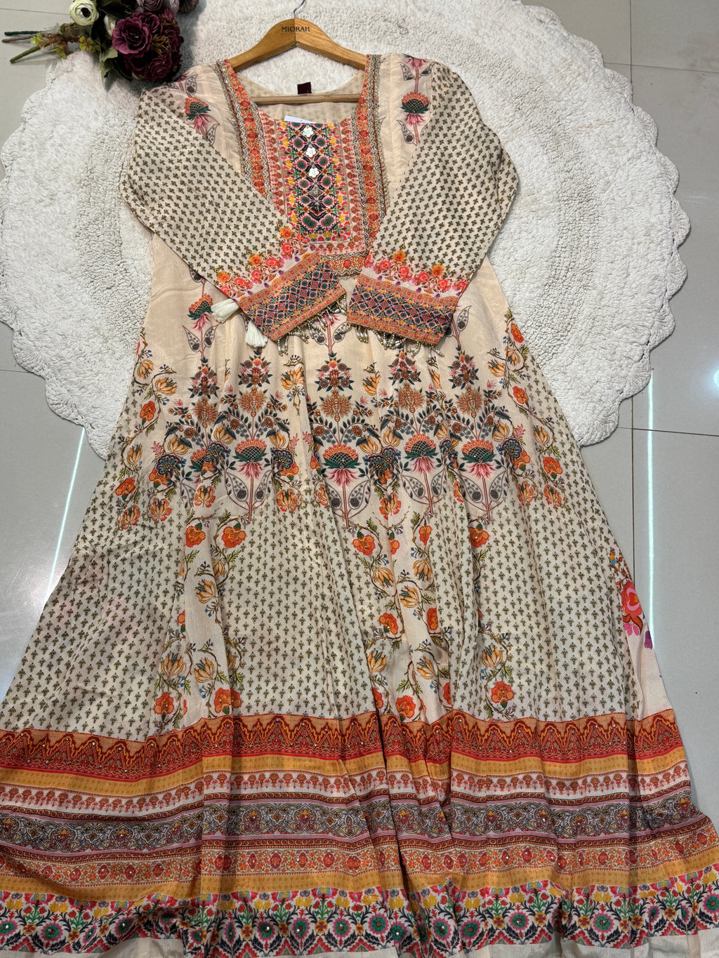 MZ264-Chinnon handworked suit