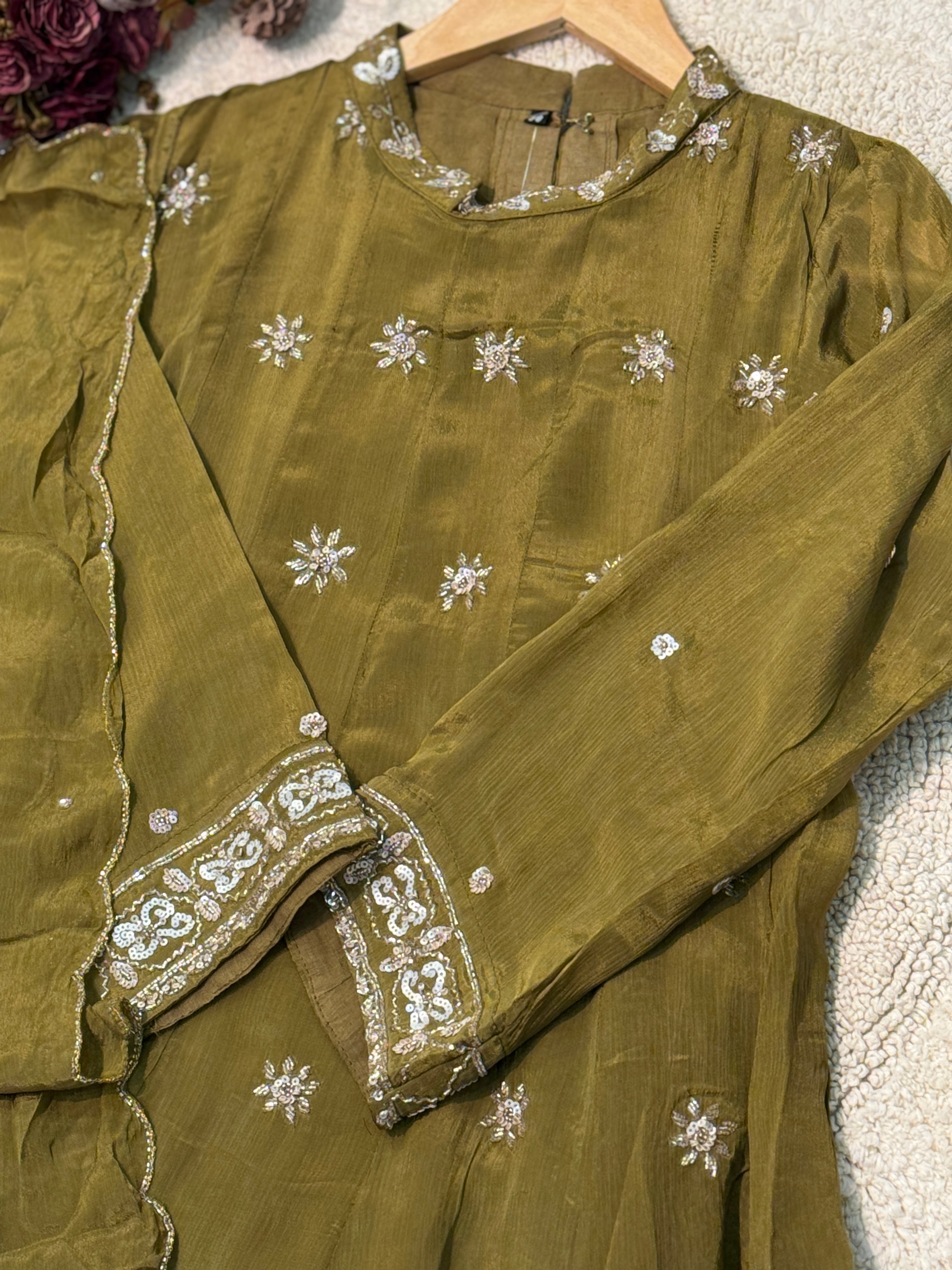 MZ622- Designer chinnon suit