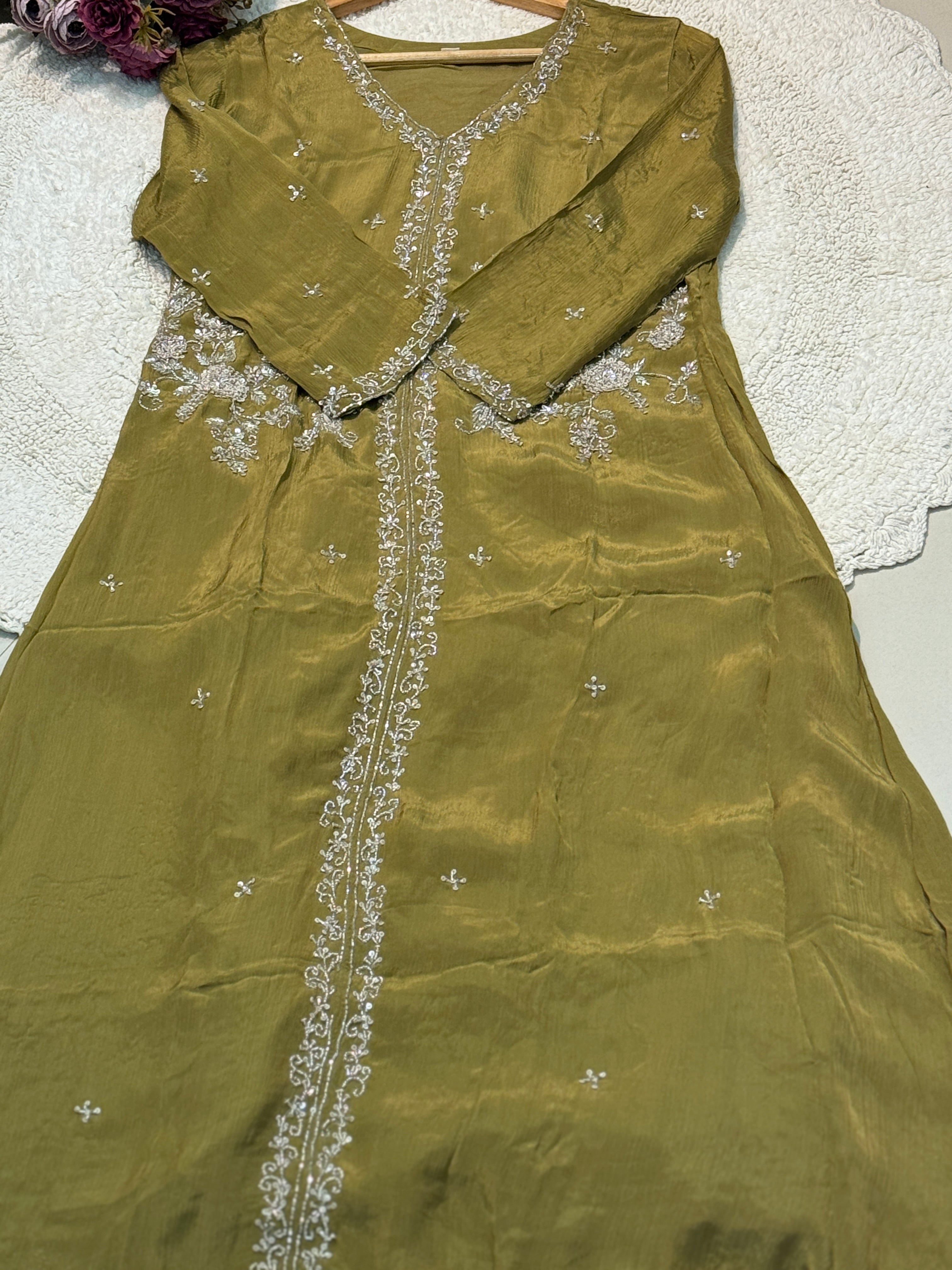 MZ2510-Designer chinnon suit