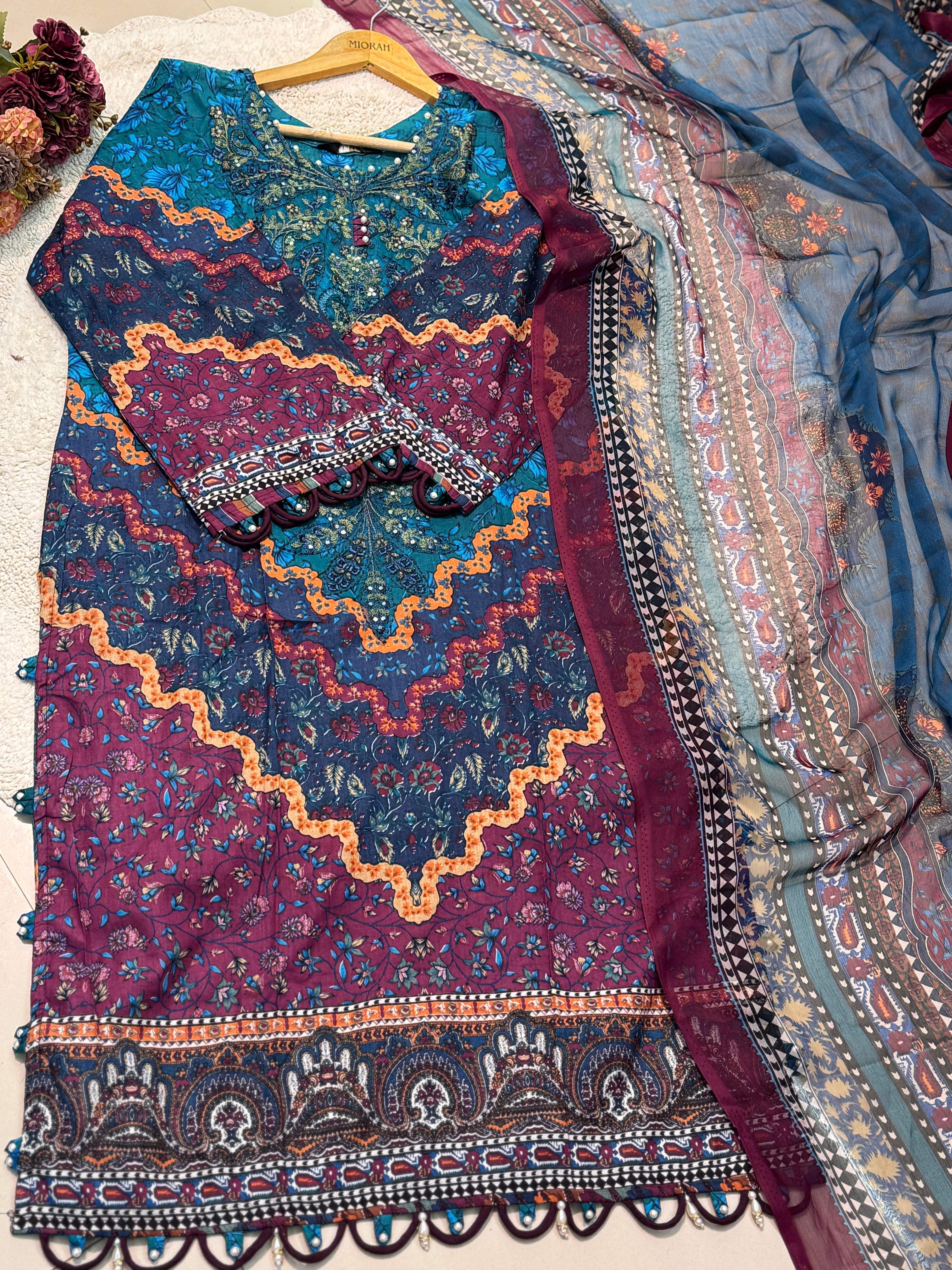MZ250-premium pakistan suits
