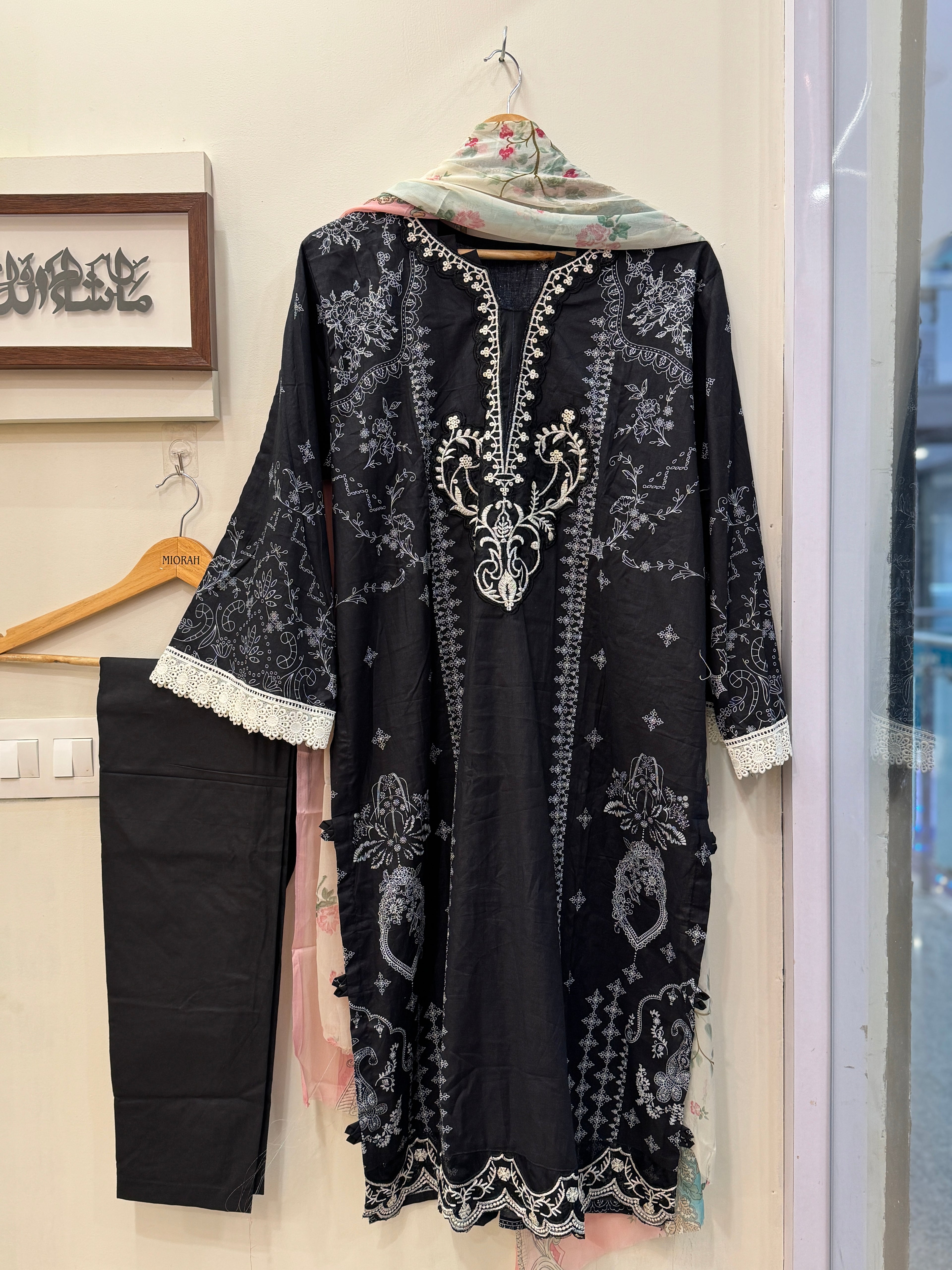 MZ279-pakistan embroidery suit