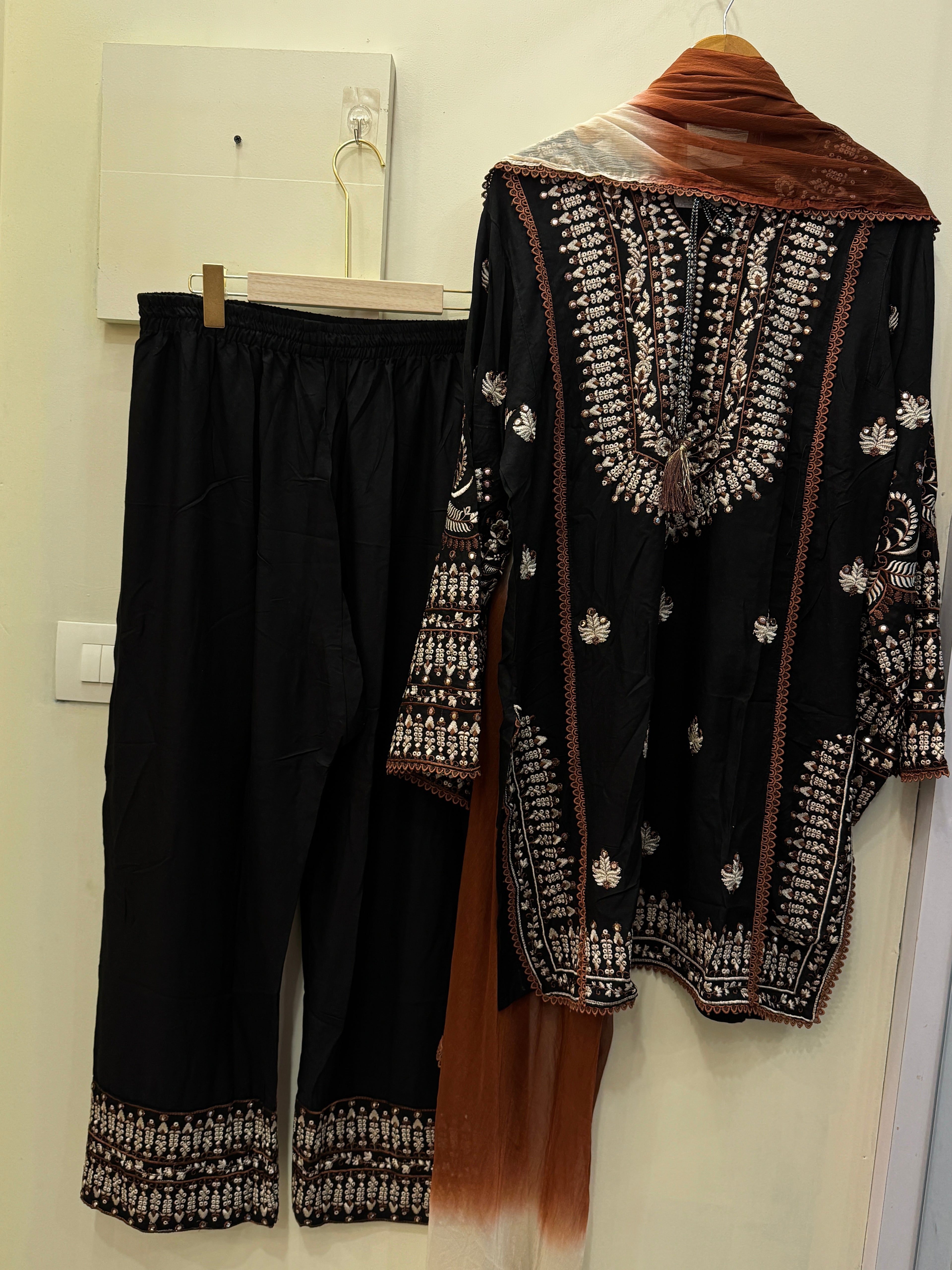 MZ2483- Imported fasrshi suit