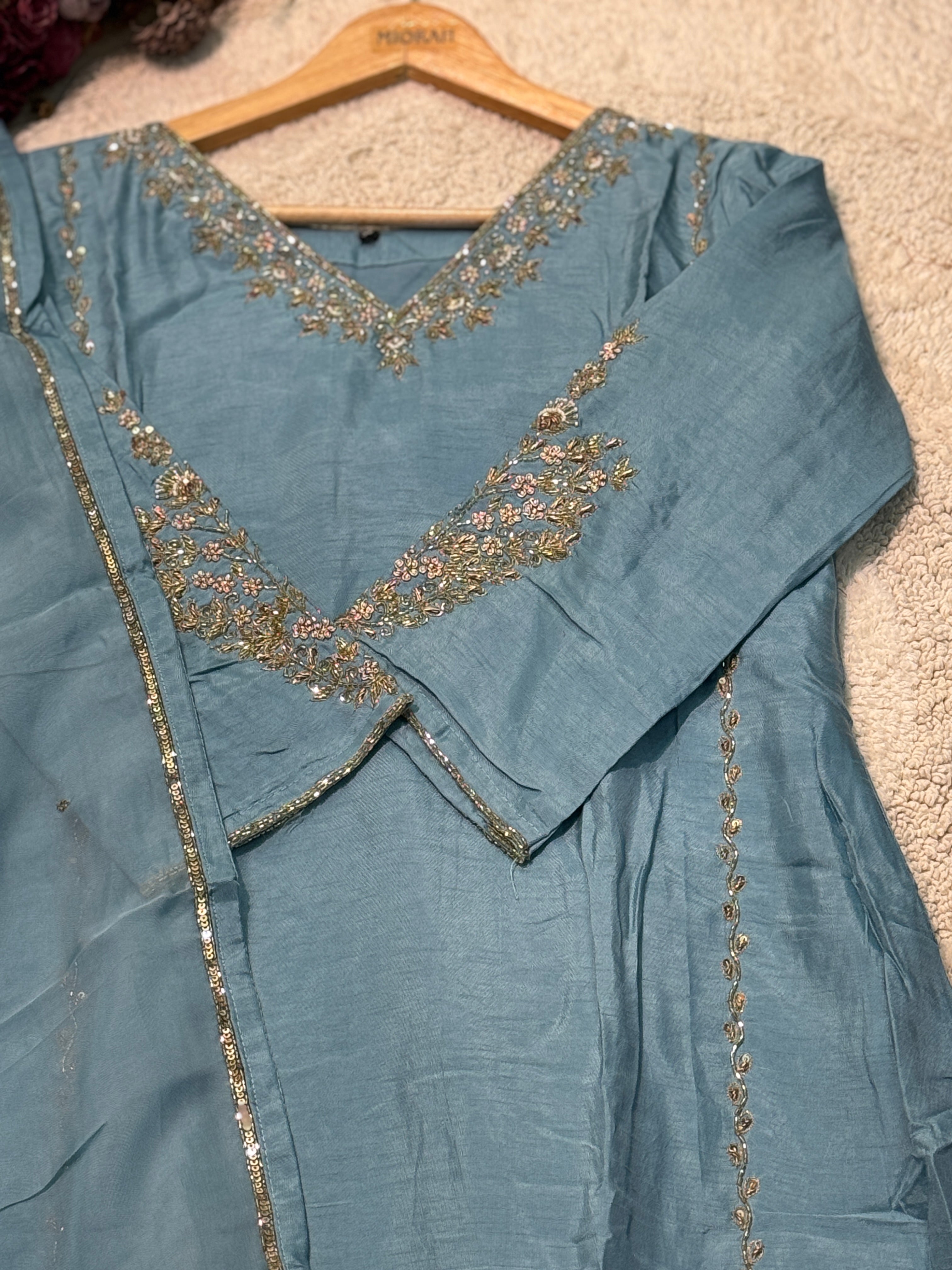 MZ270-Designer silk suit