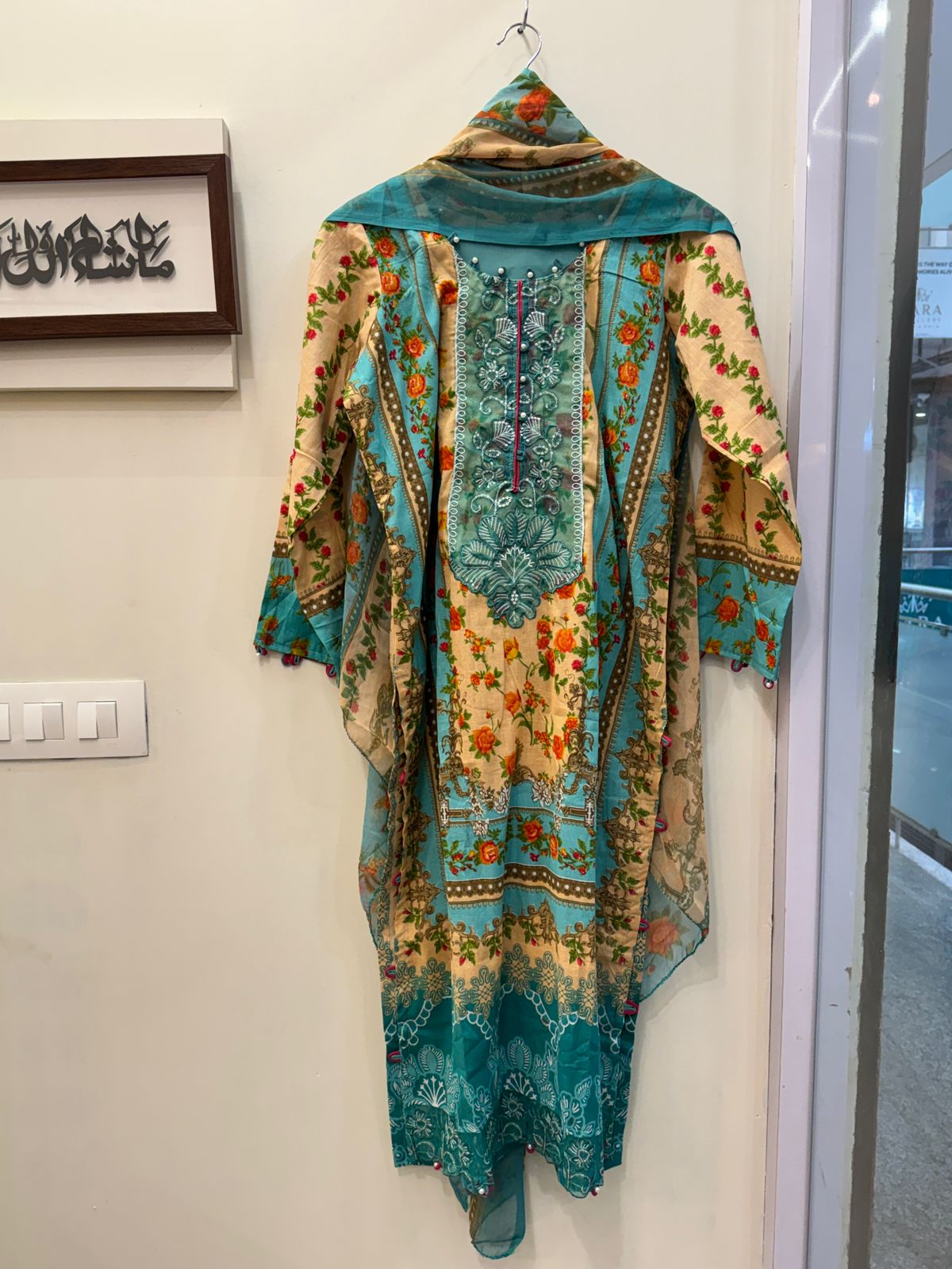 Beautiful pakistan suit