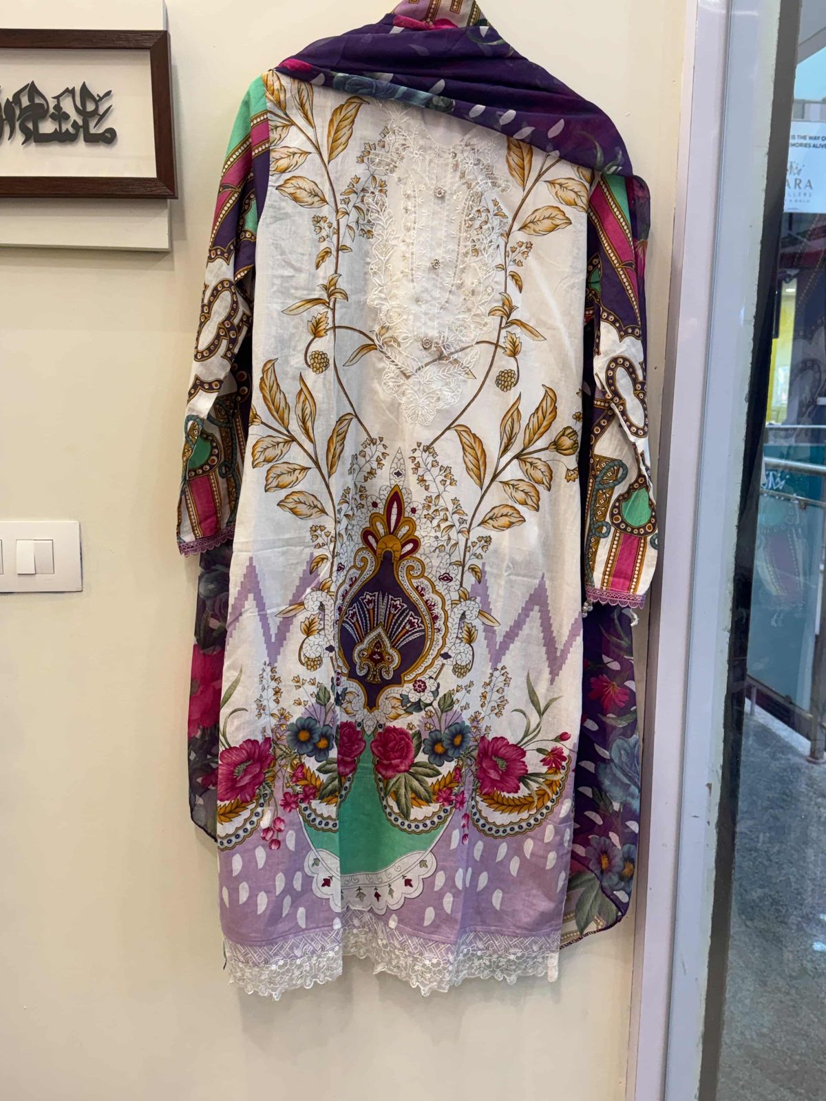 Beatiful pakistan suit