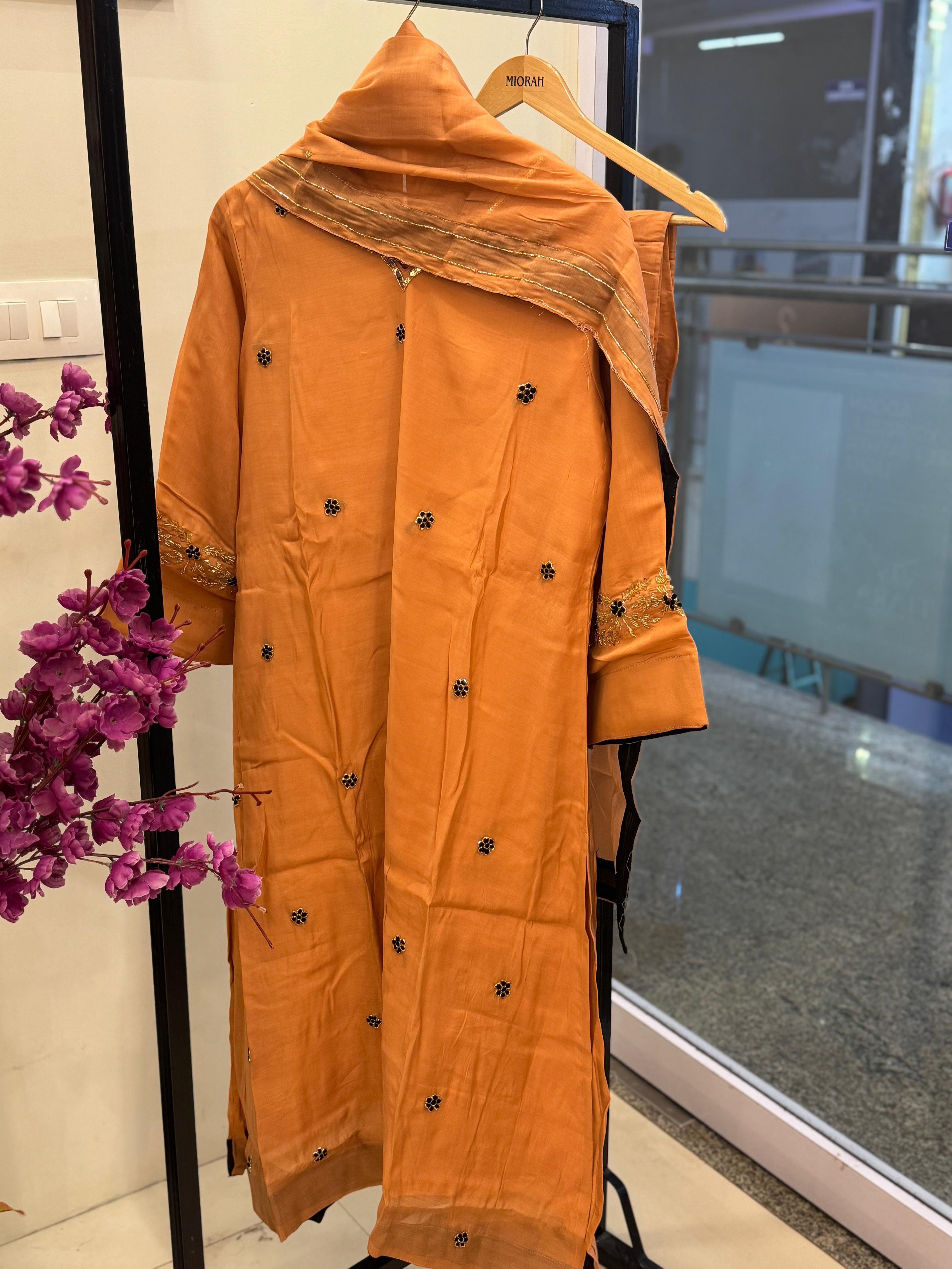 Mul chanderi Handwork suits