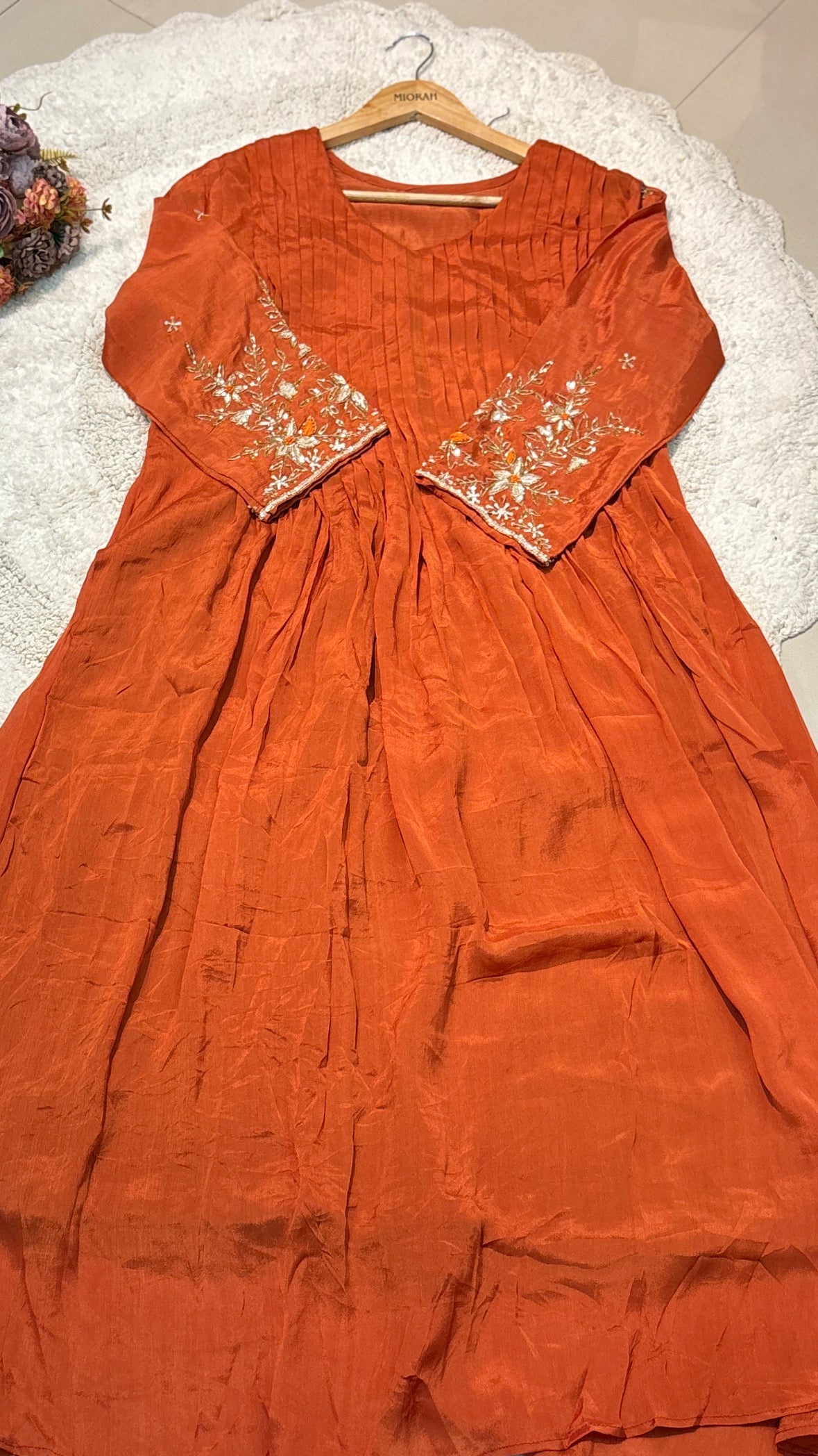 MZ2522-Chinnon handwork suit